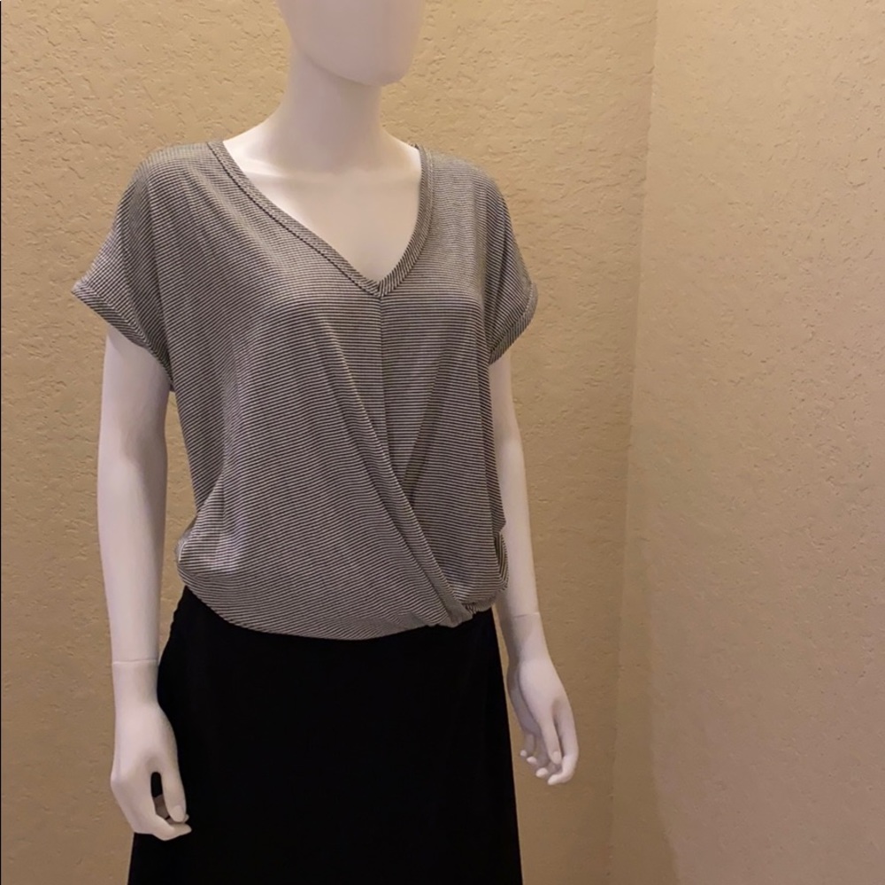 Lightweight cotton top